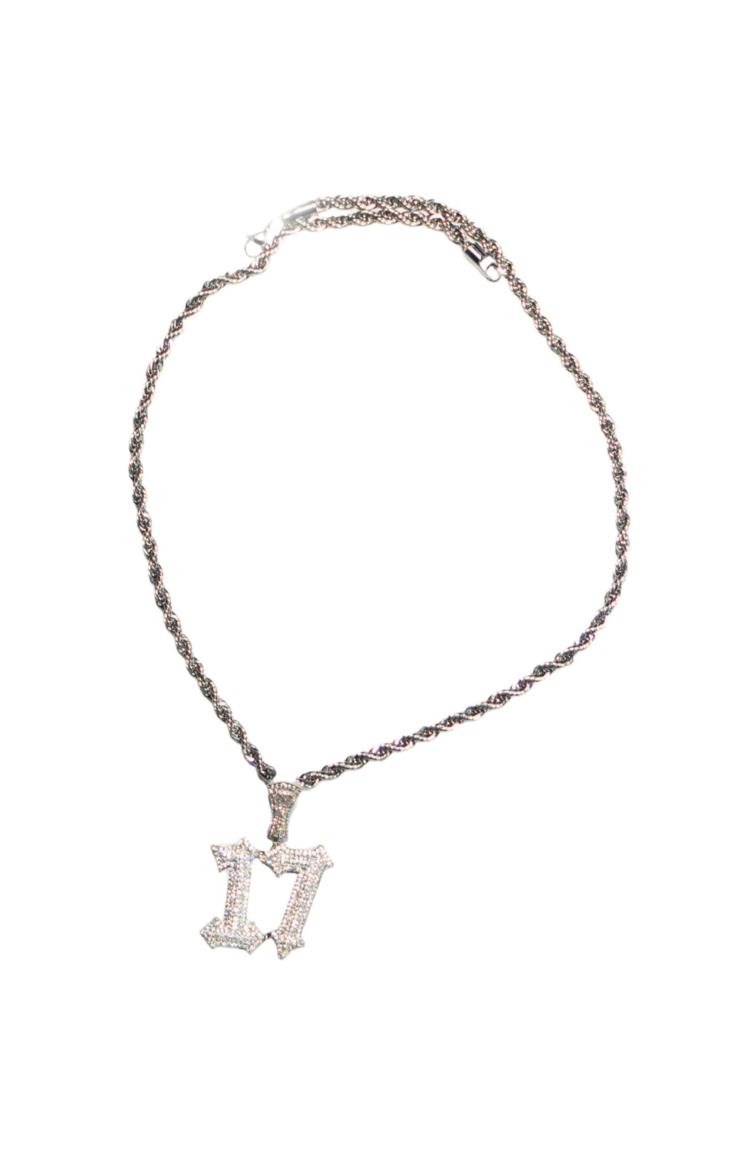 Colgante “17” color Silver