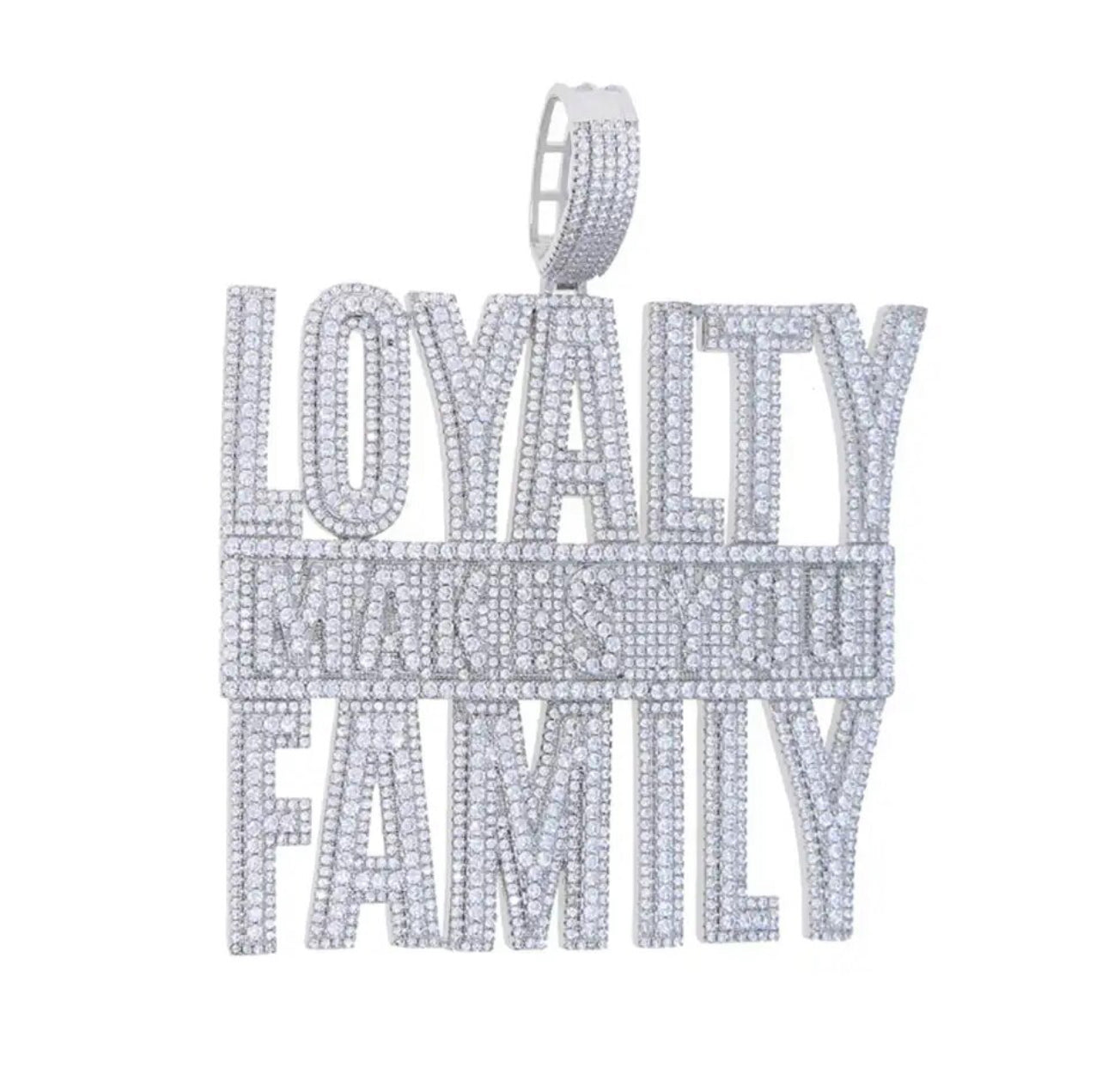 Colgante “LOYALTY MAKES YOU FAMILY”